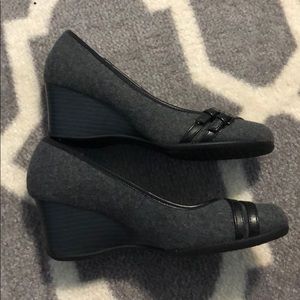 Gray Wedges